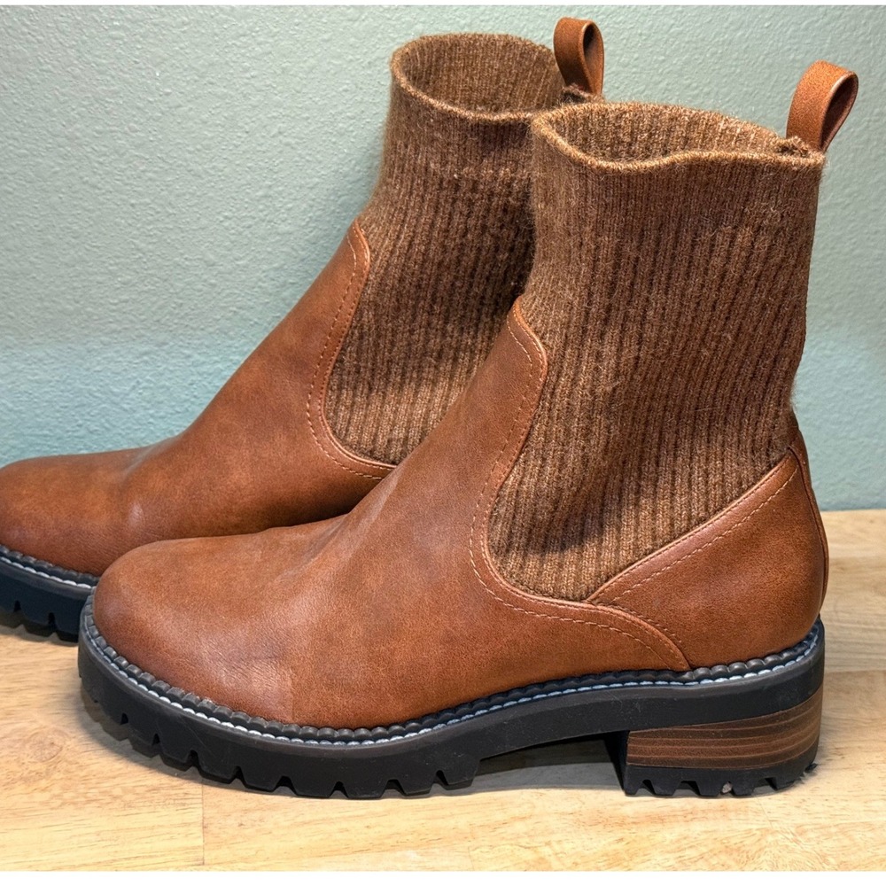 Universal Thread Women Brown Knit Sock Chelsea Lug Sole Boots 10 F16870171-07/21